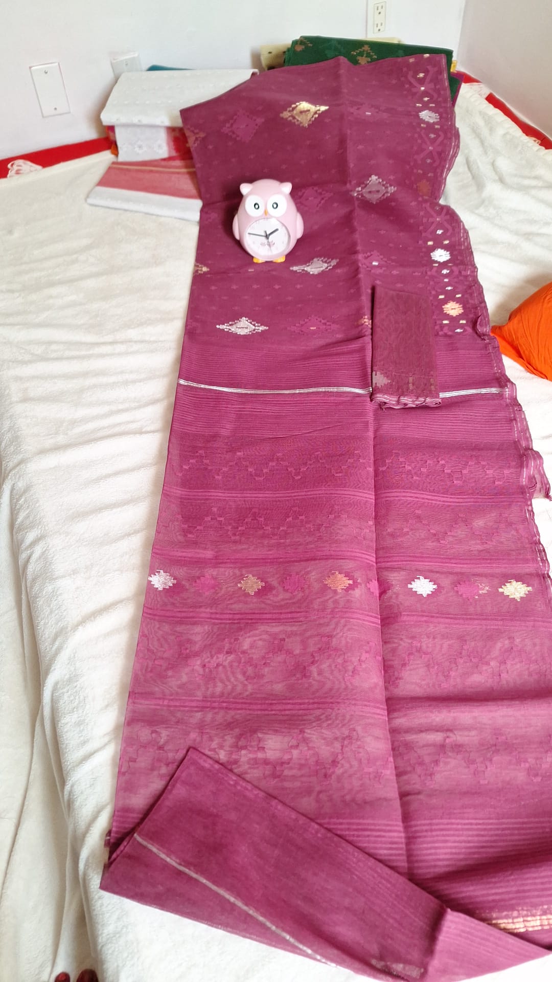 Graceful Plum Jamdani Saree with Subtle Zari Accents