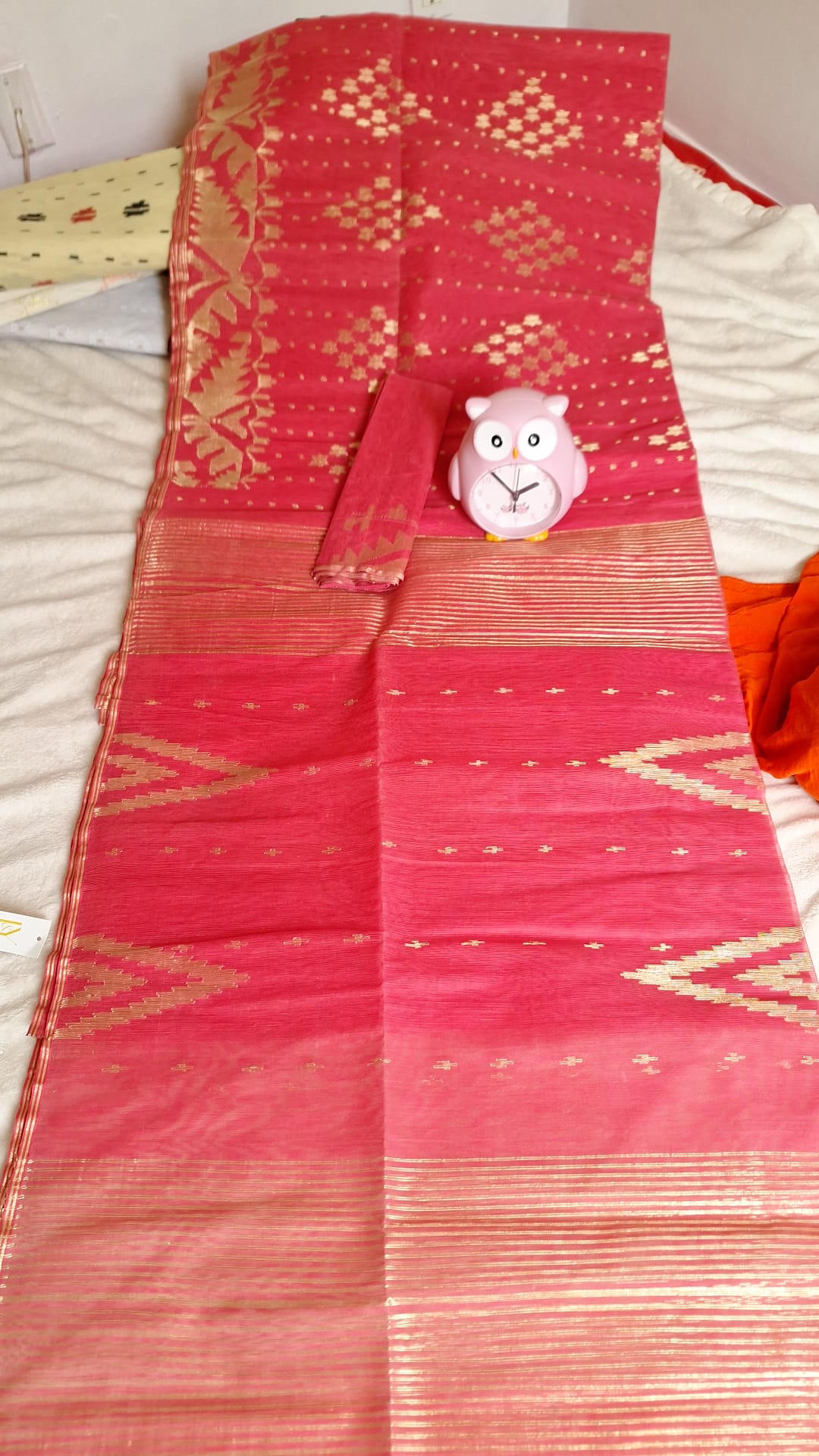 Elegant Pink Jamdani Saree with Golden Zari Work